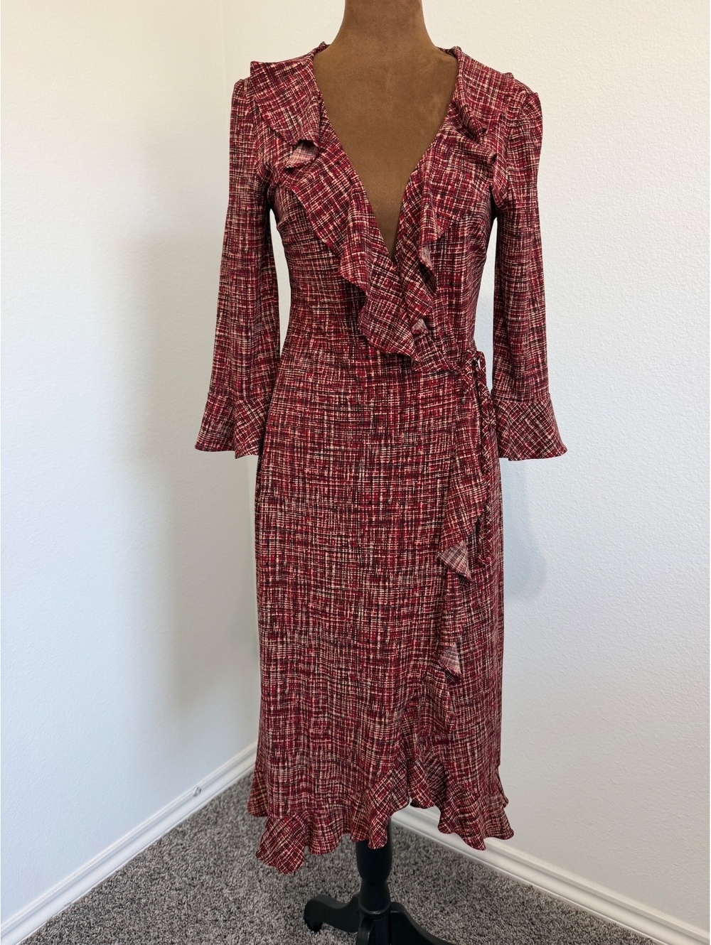 BCBGMAXAZRIA 3/4 Sleeve V-Neck Ruffled Geo Printed Wrap Stretch Dress Size XS